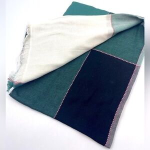 Elegant Green and Black Women's Scarf